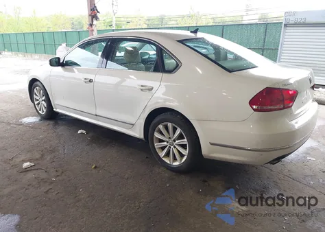 2013 Volkswagen Passat 2.5L Sel из США, поврежденный, VIN 1VWCP7A37DC100365